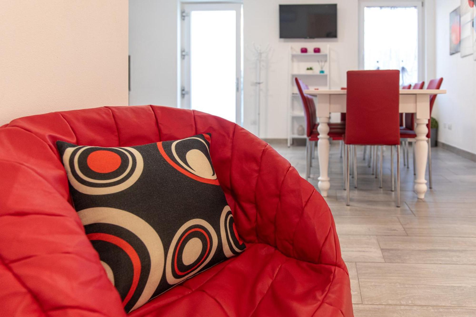 Red Carpet Apartment Castelnuovo del Garda Exterior photo